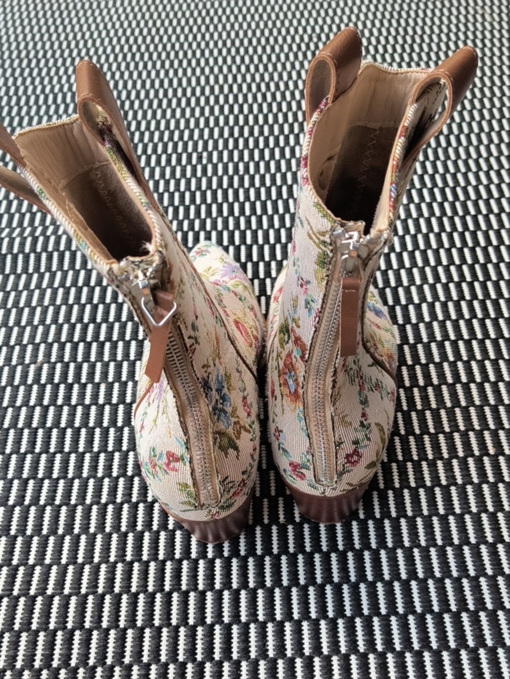 Altar'd State Demi Floral Tapestry Boot - Picture 5 of 8